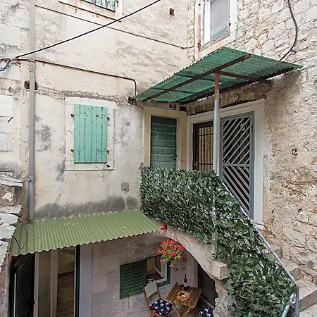 فندق 